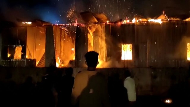 ময়মনসিংহে গ্যাস সিলিন্ডার বিস্ফোরণে তিন ভাইবোনের মৃত্য