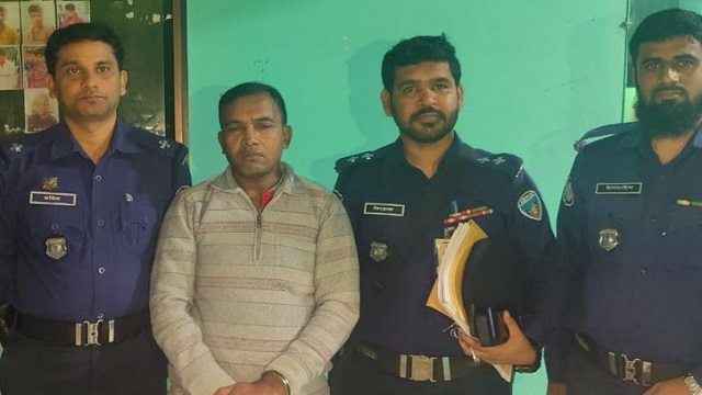 মৃত্যুদণ্ডপ্রাপ্ত আসামি ঢাকার বিমানবন্দর থেকে গ্রেপ্তার