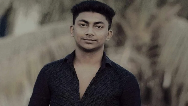 প্রতিবেশীর ধারালো অস্ত্রের আঘাতে যুবক খুন