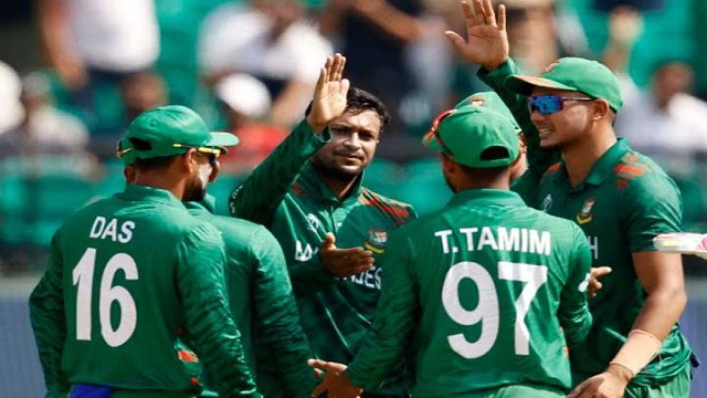 আফগান শিবিরে সাকিবের জোড়া আঘাত