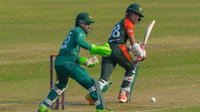 শতচেষ্টা করেও এড়ানো গেল না হোয়াইটওয়াশ