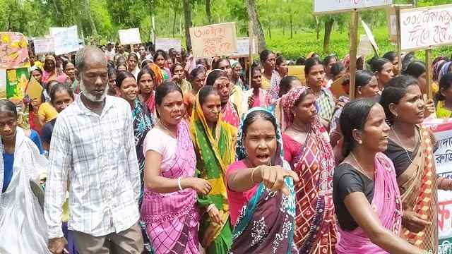 অষ্টম দিনের মতো চলছে চা শ্রমিকদের কর্মবিরতি