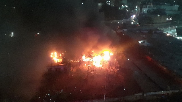 চট্টগ্রামে আগুনে পুড়ে গেছে ৮ বসতঘর