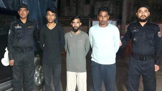 কুমিল্লায় দুই ভারতীয় নাগরিক আটক, ইয়াবা ও গাঁজা উদ্ধার