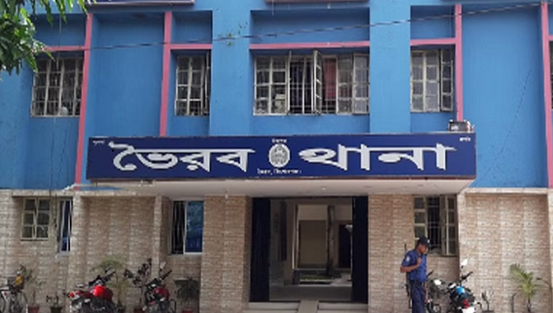 ভৈরবে দুপক্ষের সংঘর্ষে অর্ধশত আহত