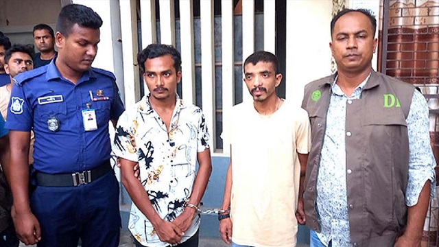 কুরিয়ার সার্ভিসের মাধ্যমে ইয়াবার চালান, আটক ২