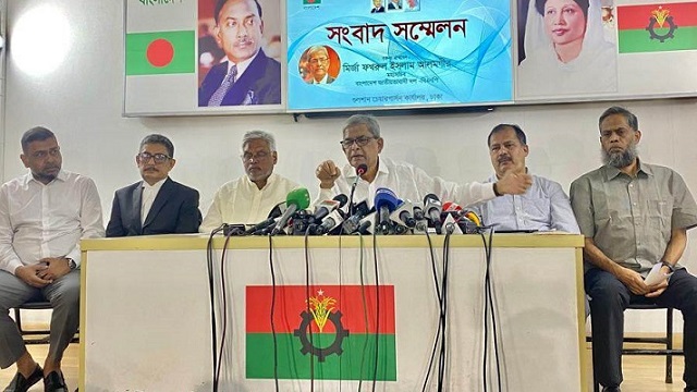 সংকট কাটাতে সরকার পতনের বিকল্প নেই