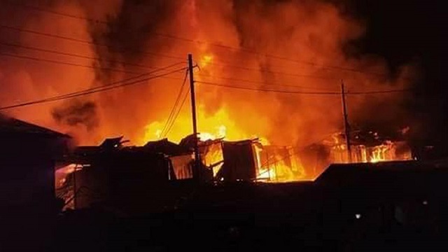 সীতাকুণ্ডে তুলার গুদামে আগুন, নিয়ন্ত্রণে ৫ ইউনিট