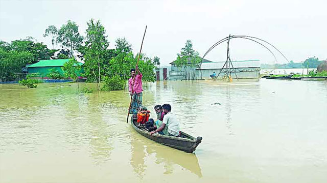 দ্রুত বাড়ছে নদ-নদীর পানি, বন্যার আভাস
