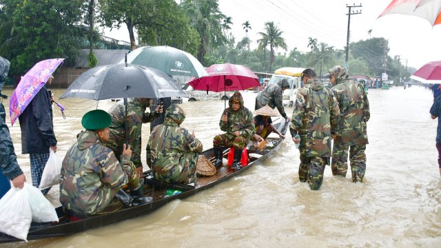 বন্যায় ক্ষতিগ্রস্তদের সহায়তায় সেনাবাহিনীর টোল ফ্রি নম্বর