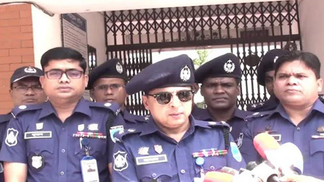 মানিকগঞ্জে ১৬ দোকানে চুরি; গ্রেফতার ২, মালামাল উদ্ধার