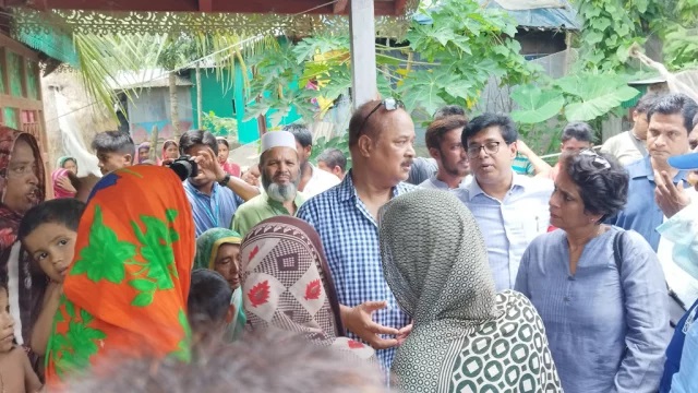 হাতিয়ায় জেলেপল্লি পরিদর্শনে গেলেন জাতিসংঘের সহকারী মহাসচিব, অত:পর কী হলো...