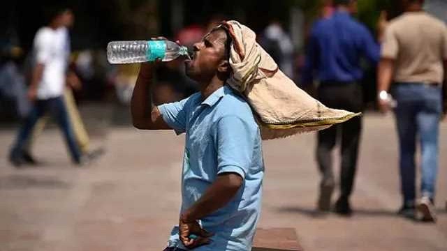 প্রচণ্ড গরমে সারাদেশে বিপর্যস্ত জনজীবন