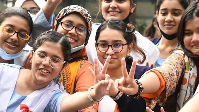 এইচএসসি’তে পাশের হার ৭৮ দশমিক ৬৪ শতাংশ