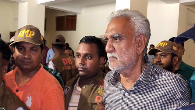প্রাইভেটকারে পালানোর চেষ্টা করছিলেন বিএনপি নেতা চাঁদ