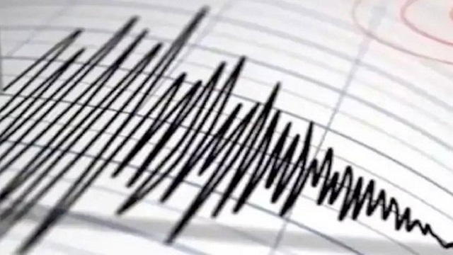 ভূমিকম্পে কেঁপে উঠল ইন্দোনেশিয়া