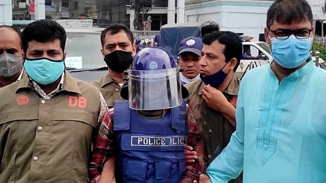মণ্ডপে কোরআন রাখার স্বীকারোক্তি দিলেন ইকবাল