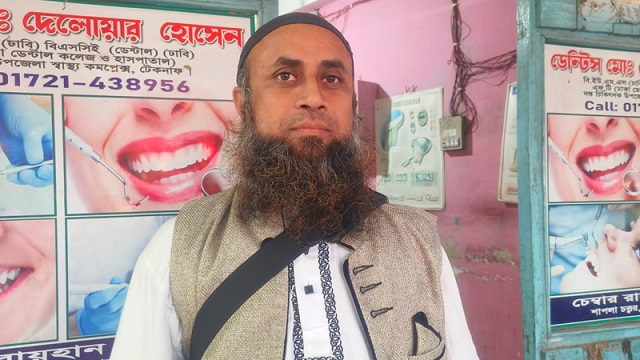 হজ করতে টেকনাফ থেকে হেঁটে মক্কা যাচ্ছেন জামিল!