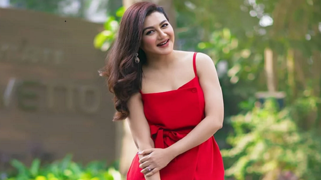 আনন্দের সংবাদ দিলেন জয়া