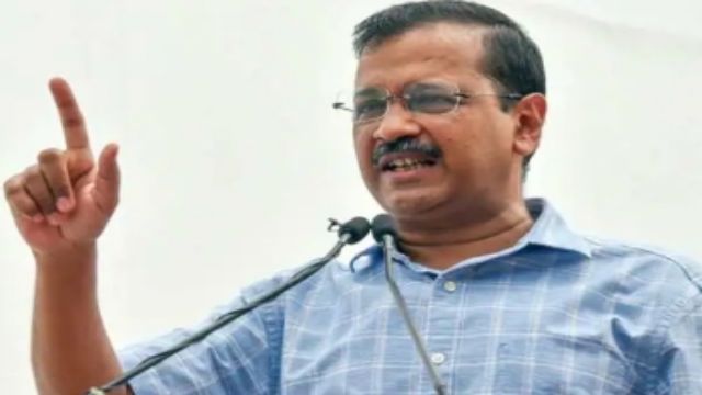 ক্ষমতায় এলে বিনামূল্যে বিদ্যুৎ দেওয়ার ঘোষণা কেজরিওয়ালের