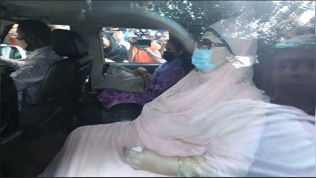 গভীর রাতে ফের হাসপাতালে ভর্তি খালেদা জিয়া