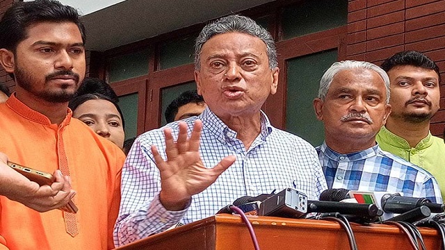 জনবিচ্ছিন্ন হয়ে সহিংসতার পথে হাঁটছে সরকার 