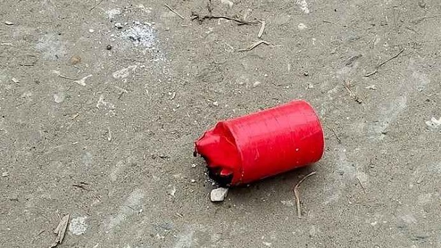 বেইলি রোডে ককটেল বিস্ফোরণ!