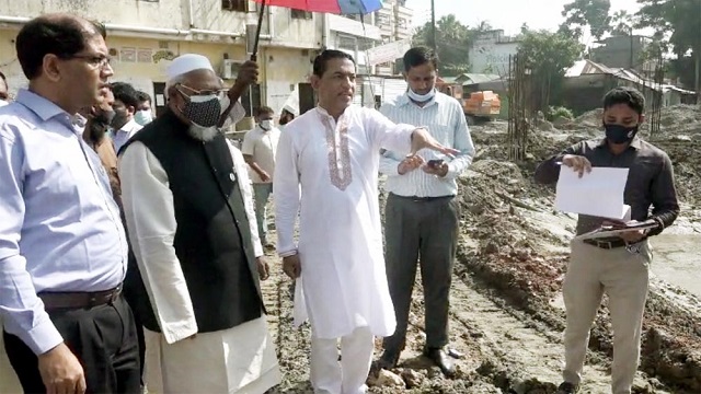লক্ষ্মীপুর মডেল মসজিদ ও ইসলামিক সাংস্কৃতিক কেন্দ্রের নির্মাণ কাজ পরিদর্শন করেন ধর্ম প্রতিমন্ত্রী