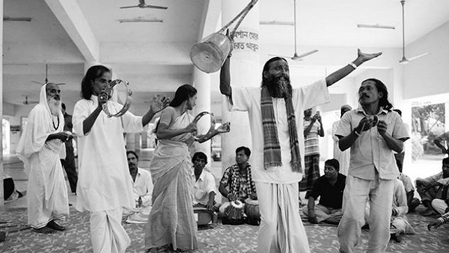 কুষ্টিয়ার ছেউড়িয়ায় তিন দিনের লালন মেলা শুরু; বসেছে সাধুর হাট