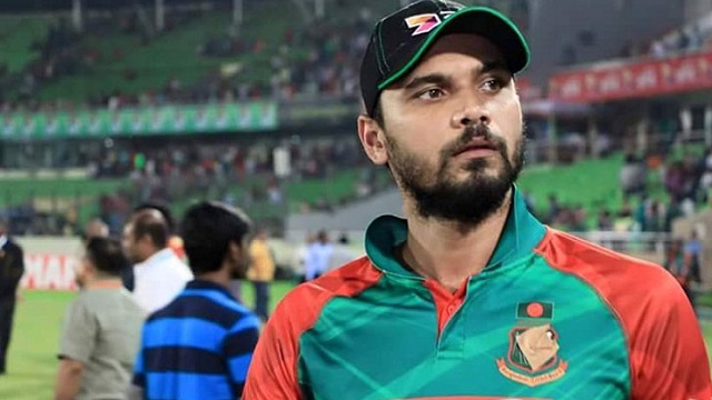 বিপিএলে প্রথম দুই ম্যাচ খেলতে পারবেন না মাশরাফি