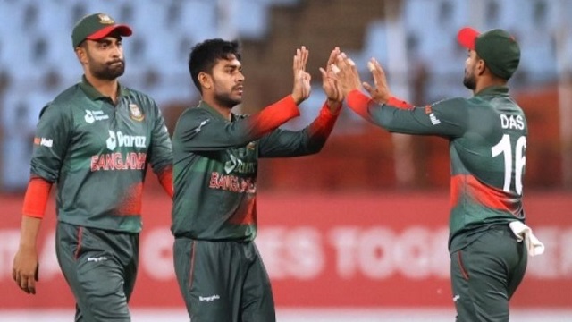 শেষ ওয়ানডেতে অধিনায়ক মিরাজ, ফিরলেন মুশফিক-তাসকিন