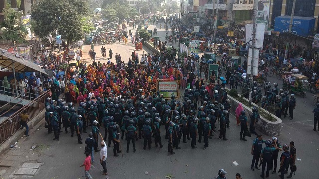 মিরপুরে আবারও বিক্ষোভ শ্রমিকদের 