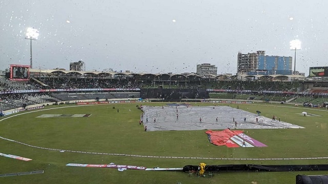মোস্তাফিজ-তানজিমের দারুণ শুরু, আশঙ্কা সত্যি করে বৃষ্টির হানা...