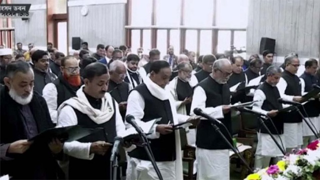 সন্ধ্যায় প্রধানমন্ত্রীর সঙ্গে স্বতন্ত্র এমপিদের বৈঠক
