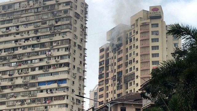 মুম্বাইয়ে বহুতল ভবনে আগুন, নিহত ৭