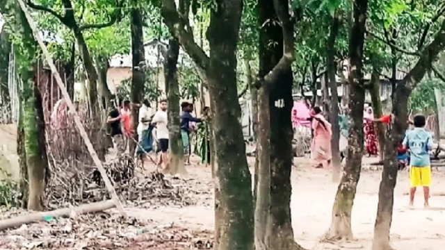 হত্যা মামলায় সাক্ষী দেওয়ায় হামলা, আহত ১০
