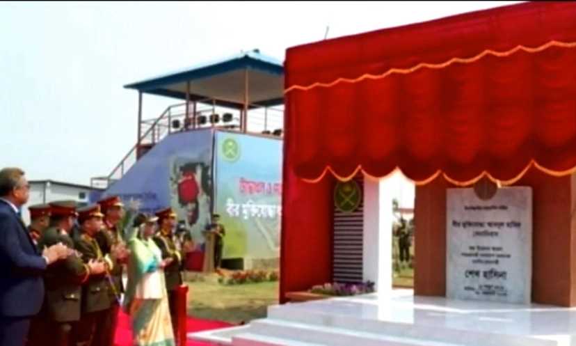 মিঠামইনে প্রধানমন্ত্রী, সেনানিবাস উদ্বোধন