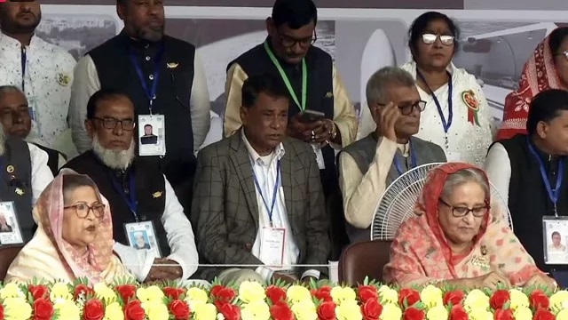  টুঙ্গিপাড়ায় শেখ হাসিনার জনসভায় মানুষের ঢল