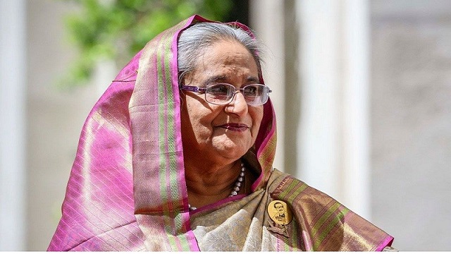 নির্বাচনী সফরে শ্বশুরবাড়ি রংপুরে শেখ হাসিনা