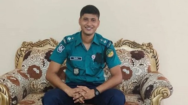 থানা ভবনে ঝুলছিল পুলিশ কর্মকর্তার মরদেহ