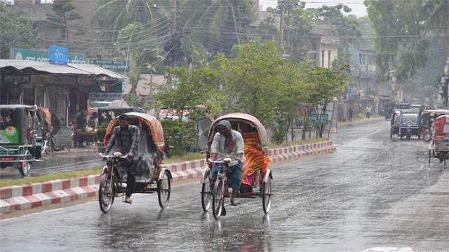বৃষ্টি থাকবে সারাদিন, শনিবার কি কমতে পারে?