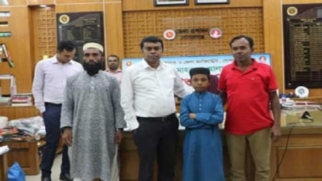 জীবন বদলে গিয়েছে পাসপোর্ট  ছাড়া বিমানে ওঠা সেই ছেলেটির 