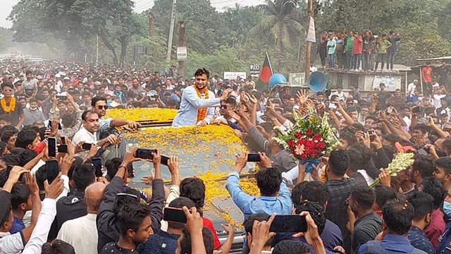 সাকিবকে শোকজ করল নির্বাচন কমিশন