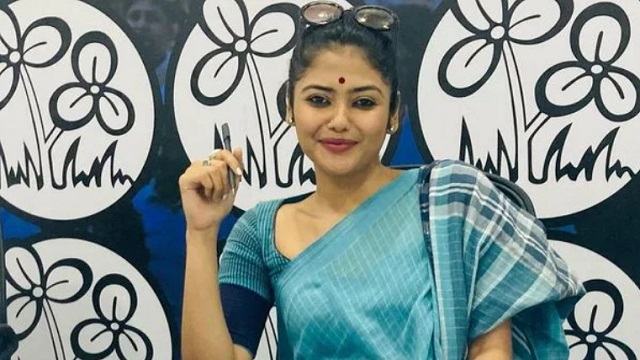 টলিউড অভিনেত্রী সায়নী ঘোষকে গ্রেফতার
