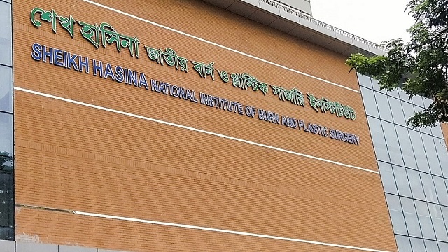 নারায়ণগঞ্জে অগ্নিকাণ্ডে শিশুসহ দগ্ধ ৬
