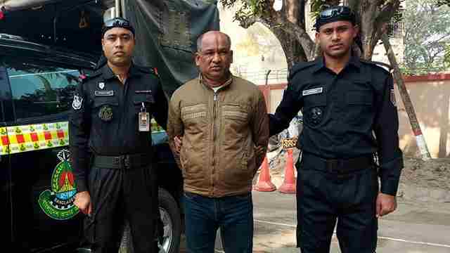 ভুয়া পরিচয়ে ২২ বছর কারারক্ষীর চাকরি