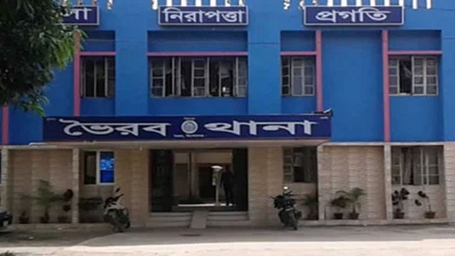ট্রাক ও অটোরিকশার ভয়াবহ সংঘর্ষে ৩ যাত্রী নিহত, পুলিশ যা বলছে...