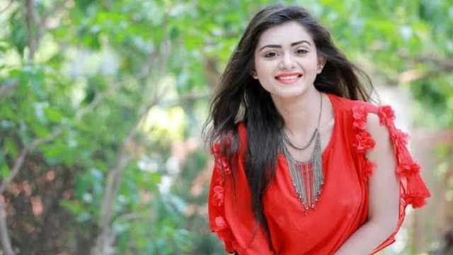 শুটিং করতে গিয়ে আহত তানজিন তিশা