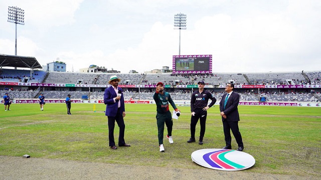 নিউজিল্যান্ডের বিপক্ষে টস জিতে ব্যাটিংয়ে বাংলাদেশ