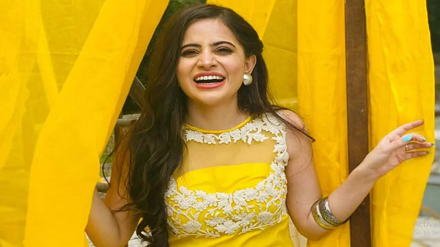 কেন ক্ষমা চাইলেন উরফি?